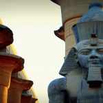 مصر تنجح في نقل تمثال رمسيس الثاني الى بهو المتحف المصري الجديد