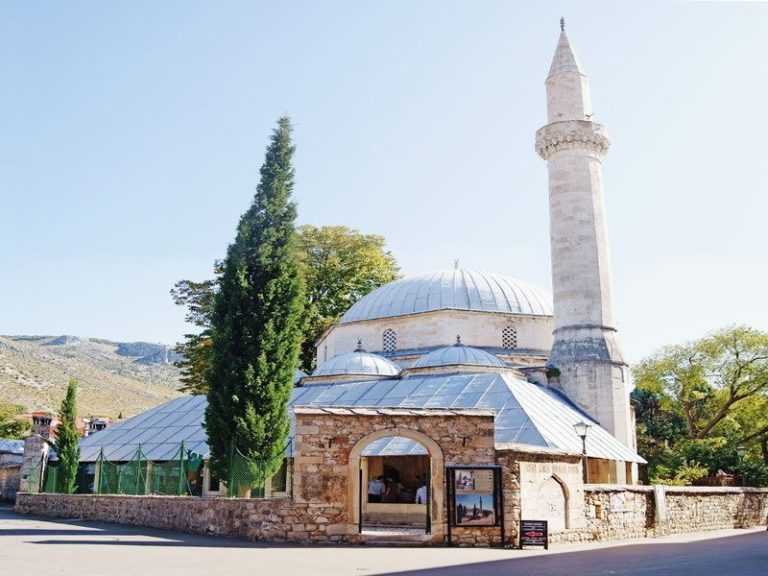  Karađoz-Bey-Mosque-