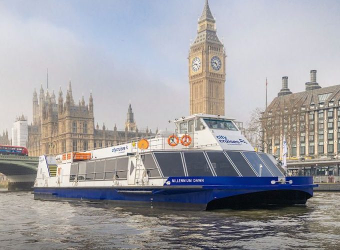 <h1 style='font-size:18px;'>Thames River Sightseeing Cruise with Afternoon Tea</h1><H2 style='color:#5E6D77;font-size:14px;'>Experience London in the evening from the comfort of a Thames River cruise</H2>